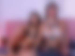 Live cam show with Ivy y Luna - Athletic on CSO-WL