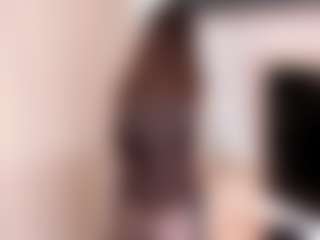 Live cam show with JacquiLeuthe - Facial Piercings on sexylive.show