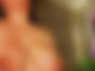 RachelCarlton MILF webcam performer live streaming
