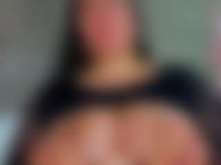 RachelCarlton MILF webcam performer live streaming