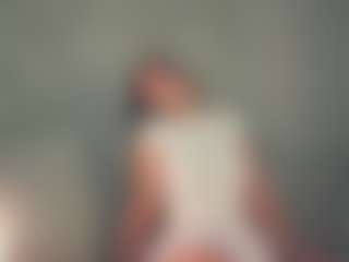 AleciaPoer's Live Sex Cam Show