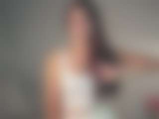 Live cam show with Lia - Flashing on madthumbs