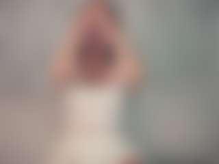 Lia's Live Sex Cam Show