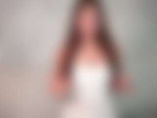 Live cam show with Lia - Facial Piercings on Dolls Live