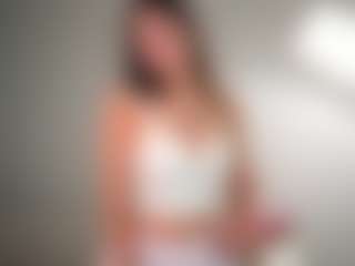 Live cam show with Lia - Sexy on xDating