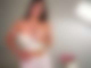 Live cam show with Lia - Flashing on Nude Live Now