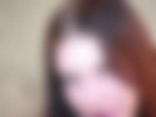 Live cam show with Lia - Facial Piercings on camgirlchat.live