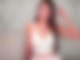 Live cam show with Lia - Ass Bouncing on SpunkLive