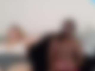DerkNValentina's Live Sex Cam Show