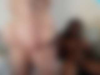 DerkNValentina's Live Sex Cam Show