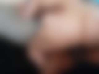 Live-Cam-Show mit DerkNValentina - Mustache auf Camsoda