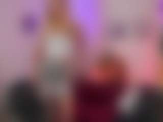 EmilySwann's Live Sex Cam Show