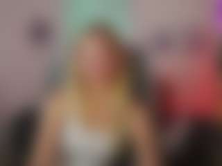 EmilySwann's Live Sex Cam Show
