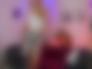 EmilySwann's Live Sex Cam Show