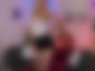 EmilySwann's Live Sex Cam Show