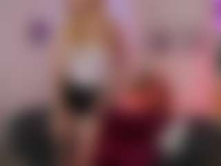 EmilySwann's Live Sex Cam Show