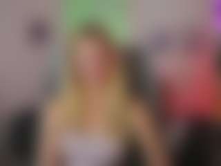 EmilySwann's Live Sex Cam Show