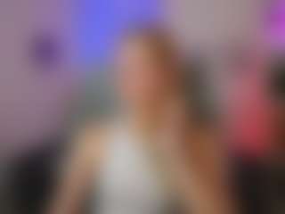 EmilySwann's Live Sex Cam Show