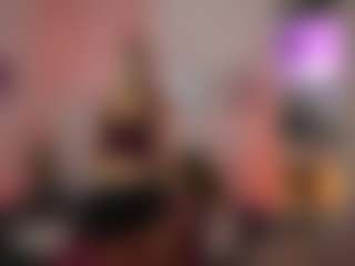 EmilySwann's Live Sex Cam Show