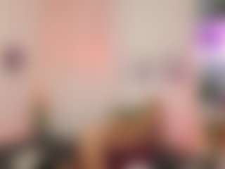 EmilySwann's Live Sex Cam Show