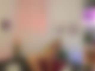 EmilySwann's Live Sex Cam Show
