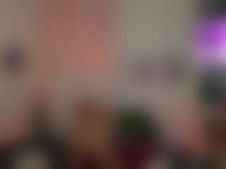 EmilySwann's Live Sex Cam Show