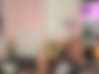 EmilySwann's Live Sex Cam Show