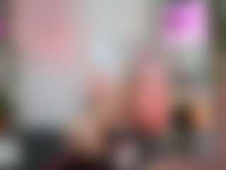 EmilySwann's Live Sex Cam Show