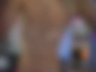 Live cam show with EmilySwann - Gamer Blonde Hair on Hubzter Live
