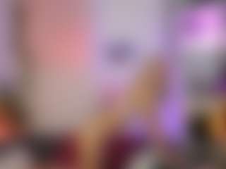 EmilySwann's Live Sex Cam Show
