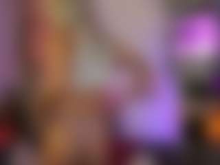 Live cam show with EmilySwann - Thin on crypto-cams