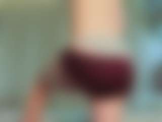 Live cam show with EneidaRosboril - Camel Toe on Mixed Magazine Live