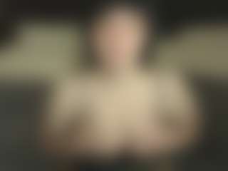 FiestaMilli MILF webcam performer live streaming