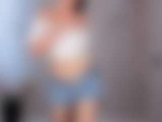 Goar MILF webcam performer live streaming