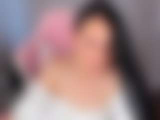 Goar MILF webcam performer live streaming