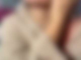 Live cam show with JosefinaTraficante - Solo on justonemore.cc