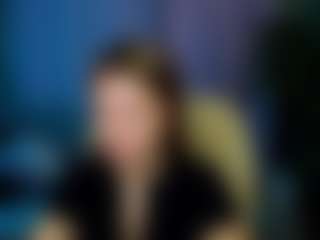 Live cam show with Kira - Sexy on crypto-cams