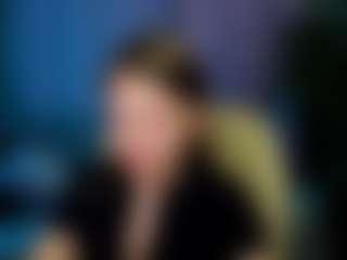 Live cam show with Kira - Smoking on CSO-WL