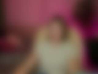 Kira's Live Sex Cam Show