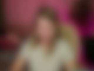 Kira's Live Sex Cam Show