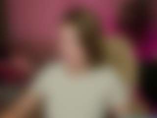 Kira's Live Sex Cam Show