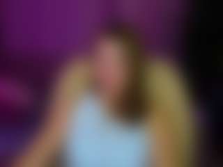 Kira's Live Sex Cam Show