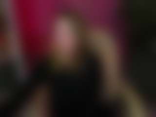 Live cam show with Kira - Normal on Camsoda