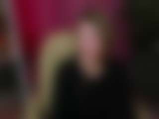 Live cam show with Kira - Body Massage on CSO-WL