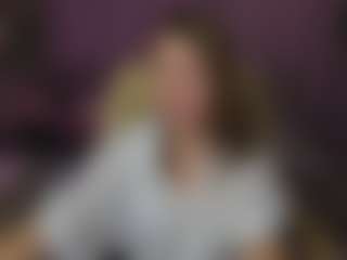 Live cam show with Kira - Skinny on TastyBlacksLive