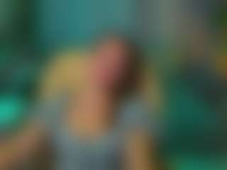 Live cam show with Kira - Roleplay on Gym Cam Girls