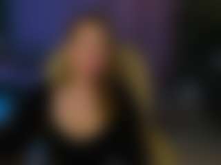 Live cam show with Kira - Body Massage on live18s.com
