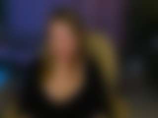 Live cam show with Kira - Body Massage on studioflirtlive.com