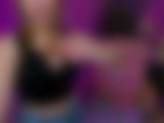 Live cam show with Kira - Roleplay on dropp.cam