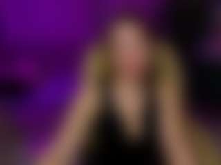 Live cam show with Kira - Normal on live.xheat.ai